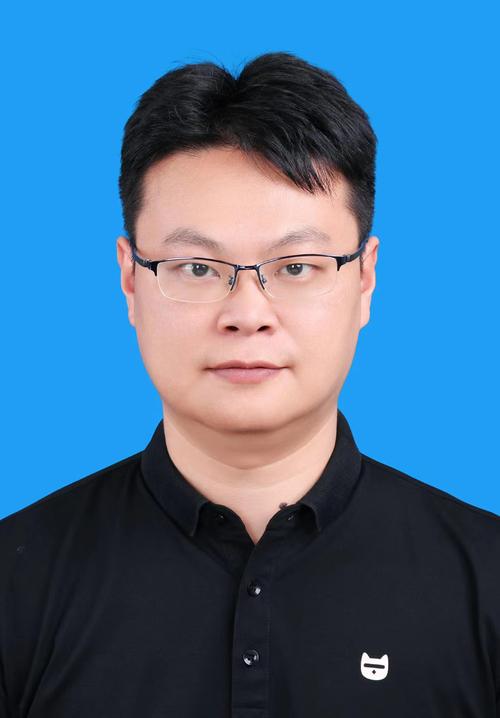 草原脊梁 商海方舟——记中阳建设集团等企业领航人